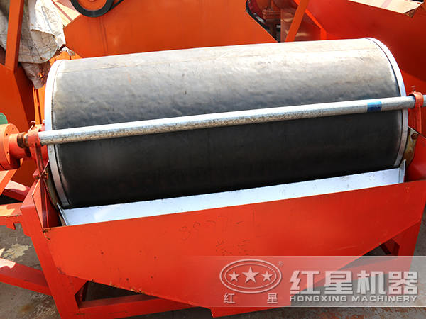 磷礦尾礦回收磁性鐵專(zhuān)用磁選機(jī)